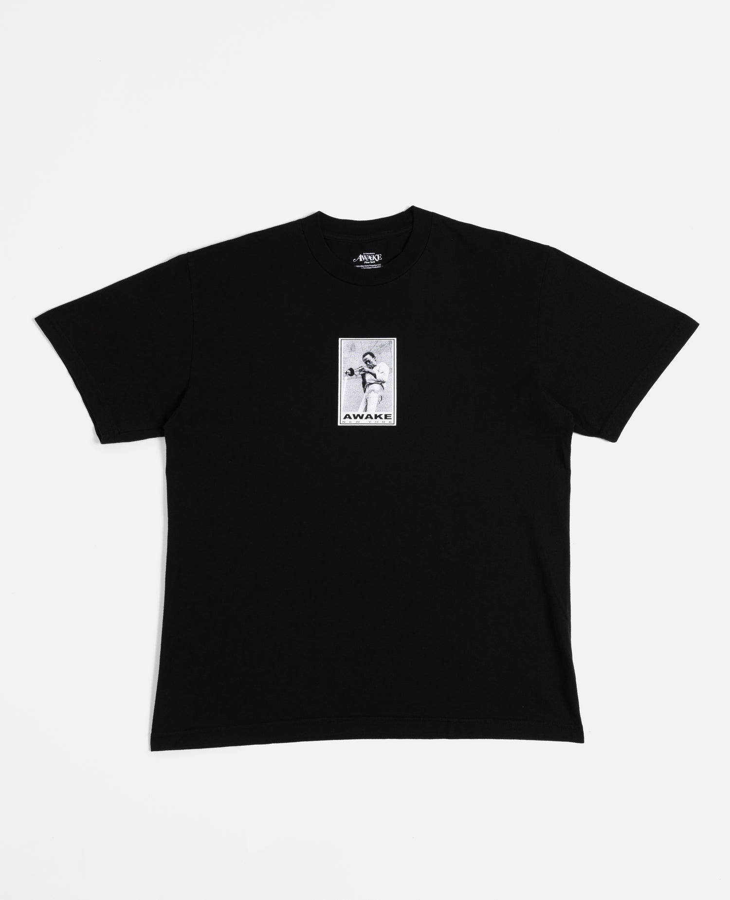 T-shirt à manches courtes imprimé Awake NY Miles Davis (noir)
