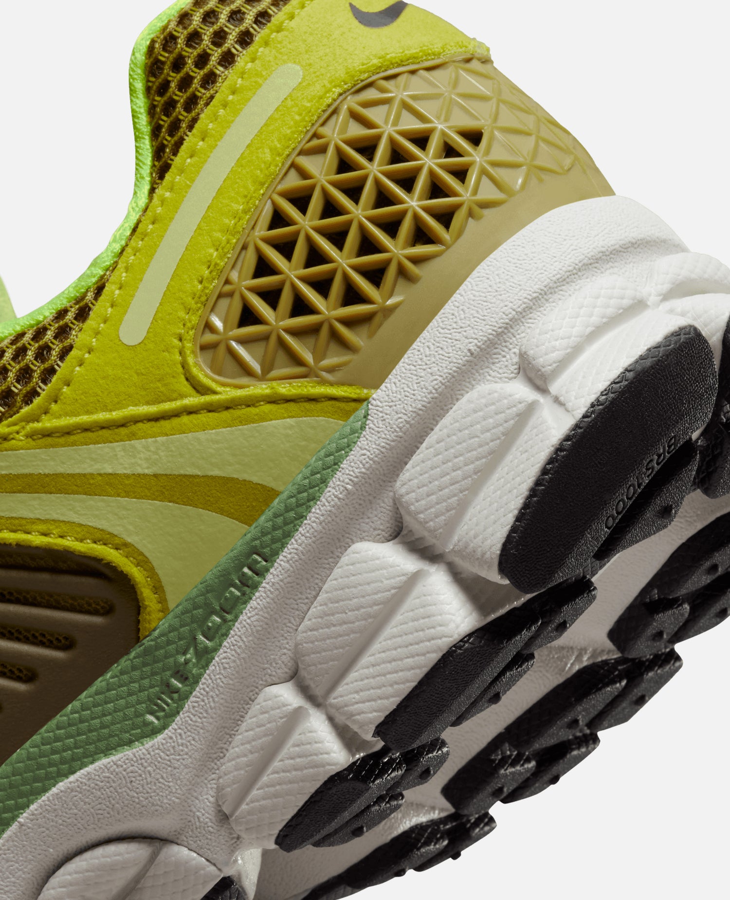 Nike WMNS Zoom Vomero 5 (Olive Flak/Volt-Moss-LT Lemon Twist) – Patta