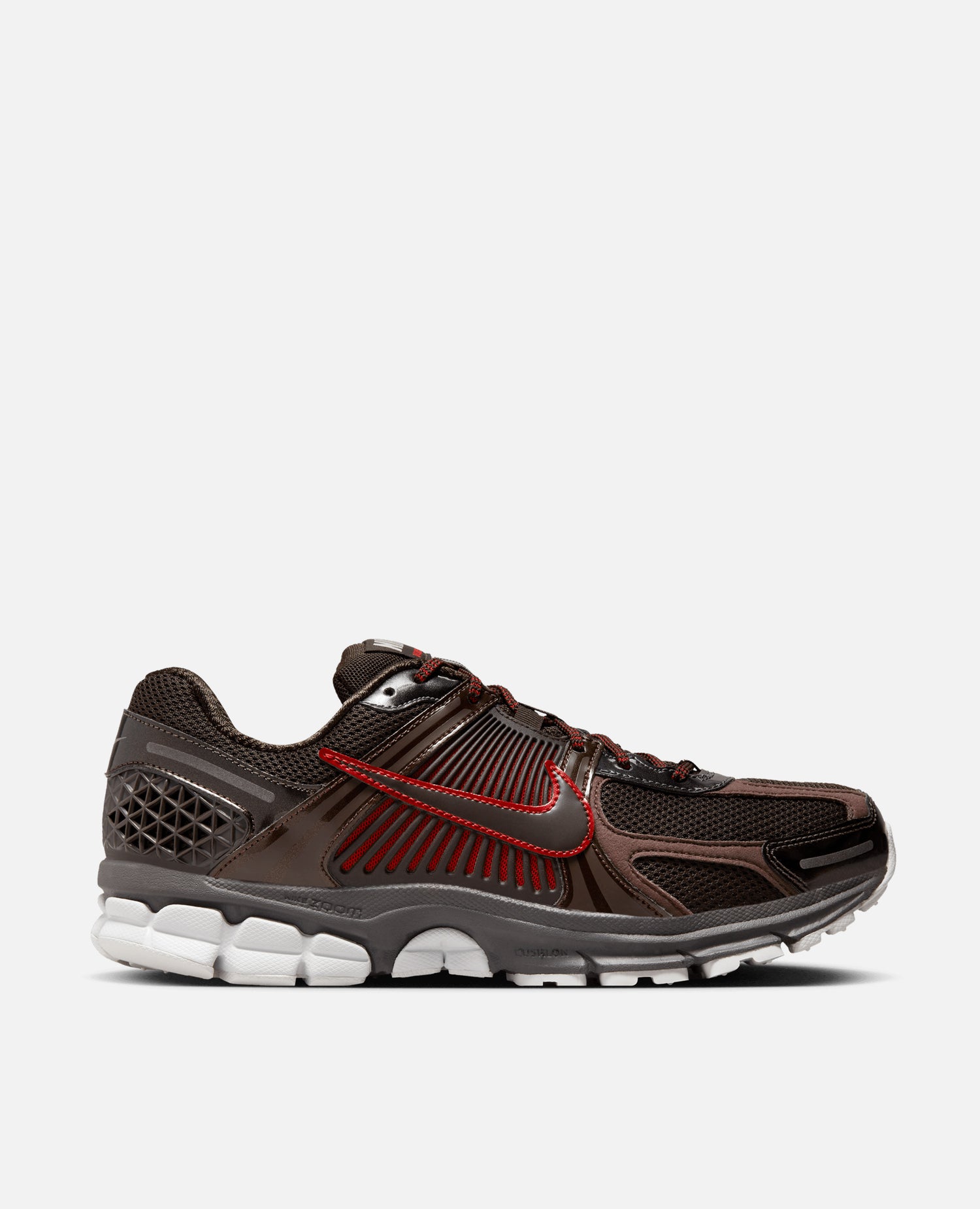 Nike Zoom Vomero 5 (Velvet Brown/Gym Red-Earth-Anthracite)