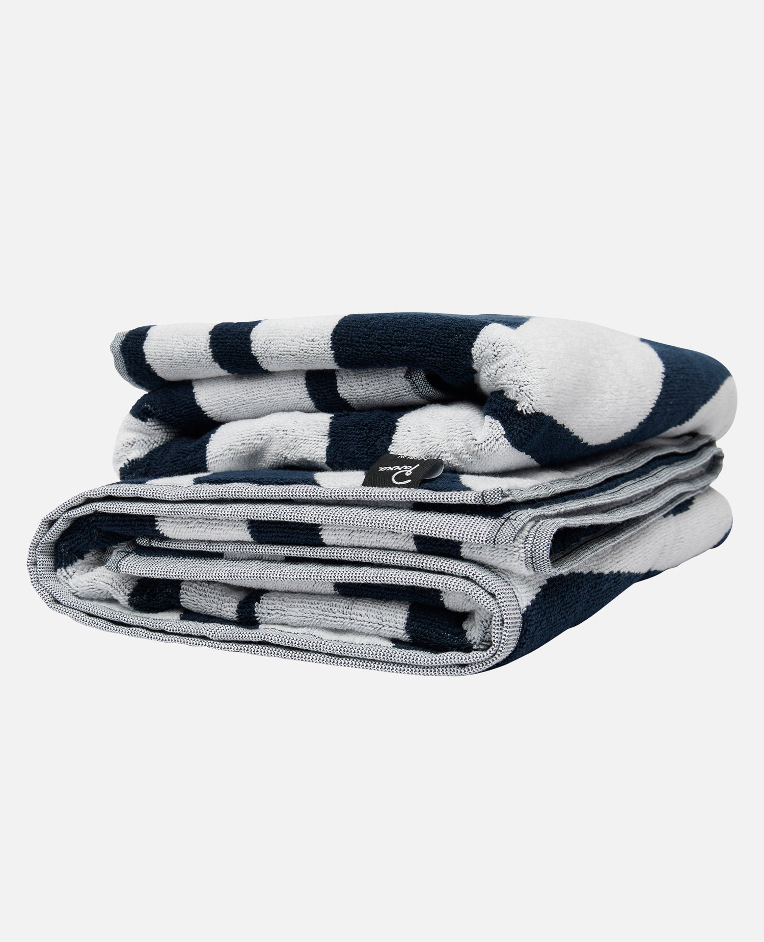 byParra Waves of the Navy Bath Towel set of 2 (Navy/White)
